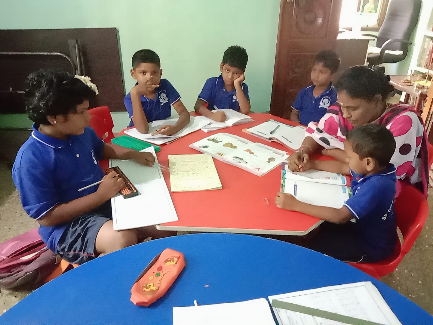 Students learning through Gadolinium Foundation Trust education support